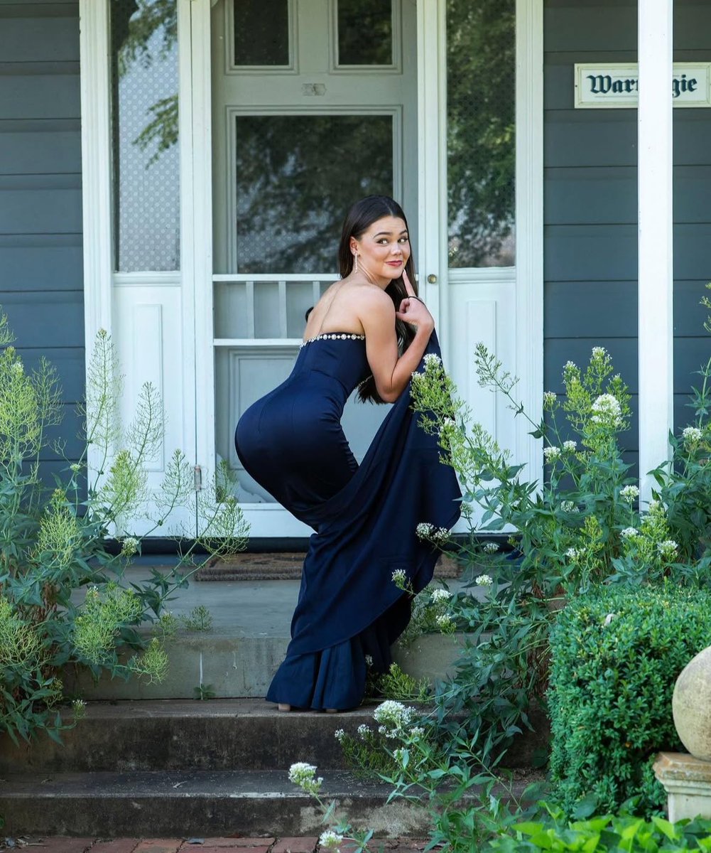 King's TayTay tweet media