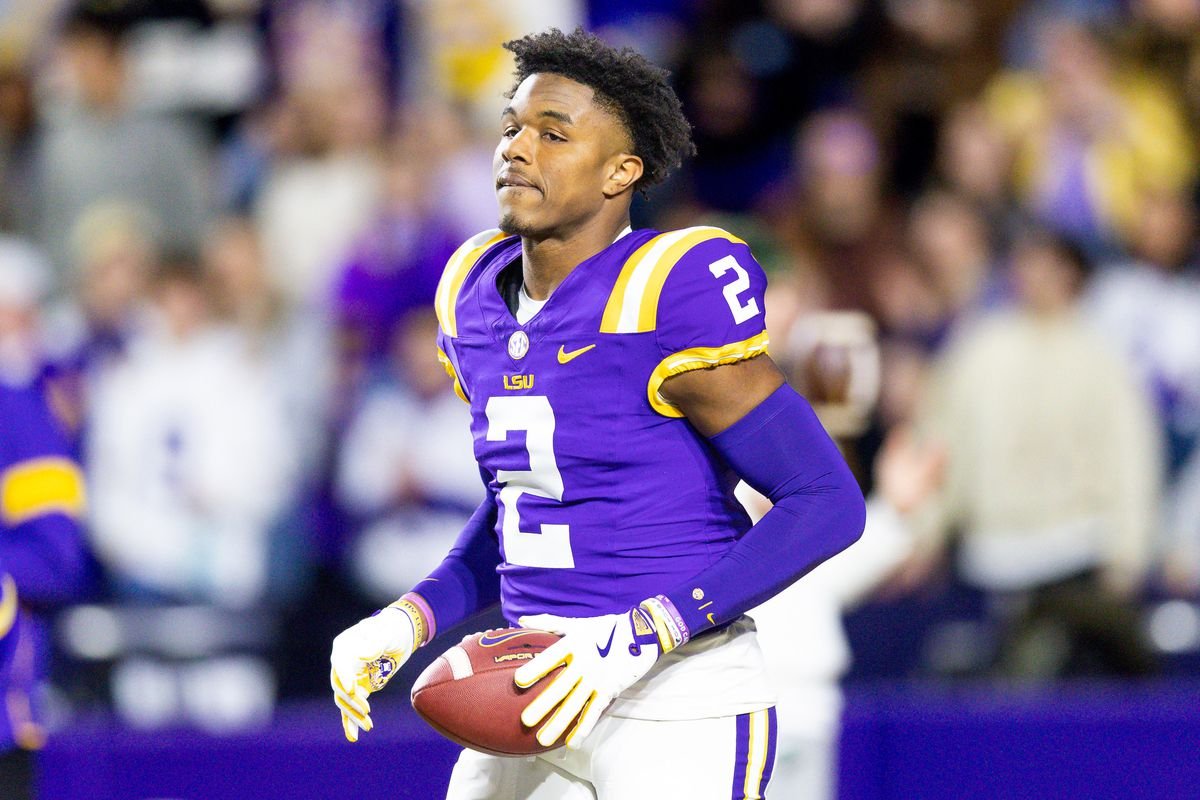 Reports coming in that former LSU WR Kyren Lacy took his own life last night.

RIP, Kyren🕊️

If you or anyone you know are dealing with any mental health issues or are contemplating suicide please call 1-800-273-8255 or 988. You're worth it.