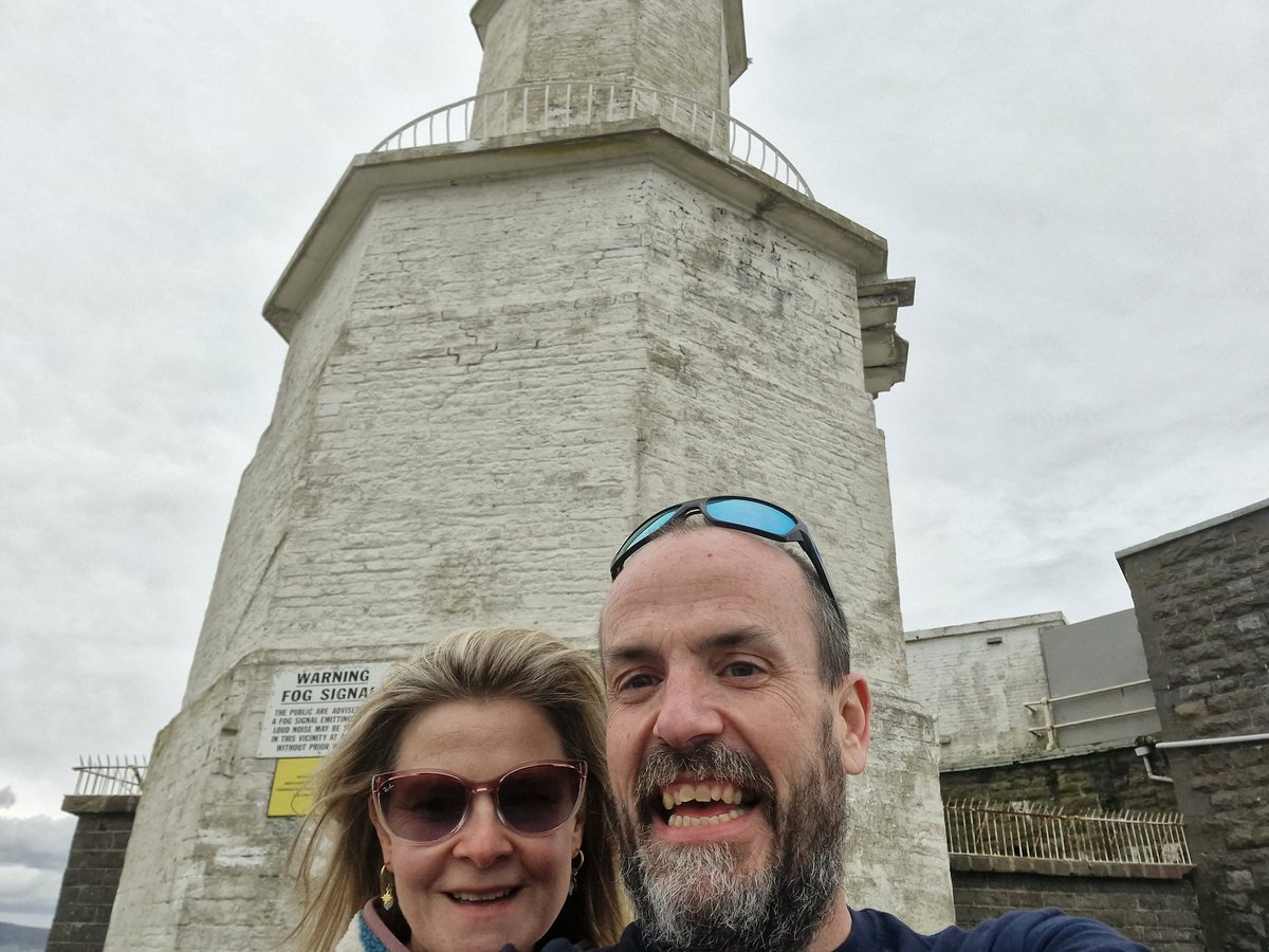 PatCondron's tweet photo. OK...its been a few weeks what with Yoga retreats and pilgrimages to Skegness Butlins but #teamrecovery are back today with a bang! An adventure out to Mumbles lighthouse with an expensive Ginger ale Along the way.... https://t.co/Ra46aqtO5d