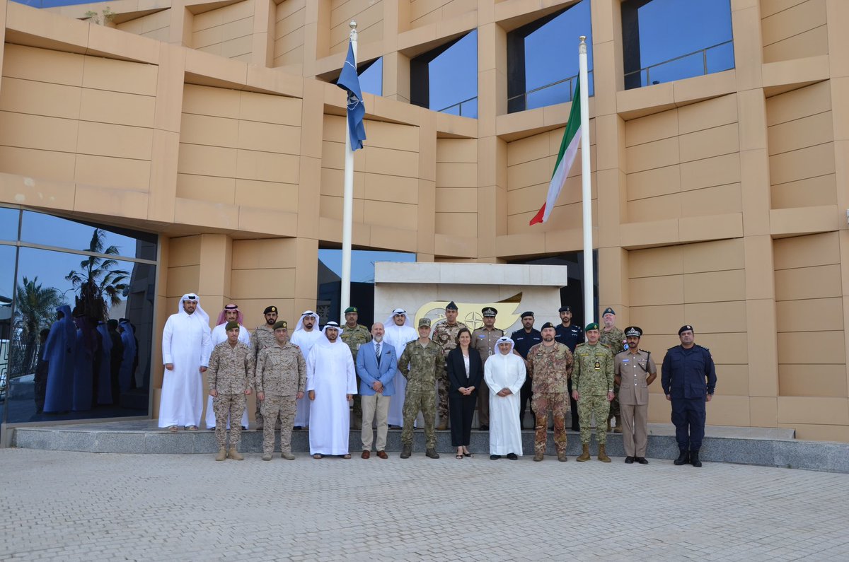 NATOICICentre's tweet photo. Civil-military cooperation is key for the timely conclusion of a crisis. 19 participants from 🇧🇭 🇰🇼 🇴🇲 🇶🇦 🇸🇦 🇦🇪 & the GCC attend a CIMIC Advanced course by #JFCNP this week. https://t.co/ioc54NEKMf
