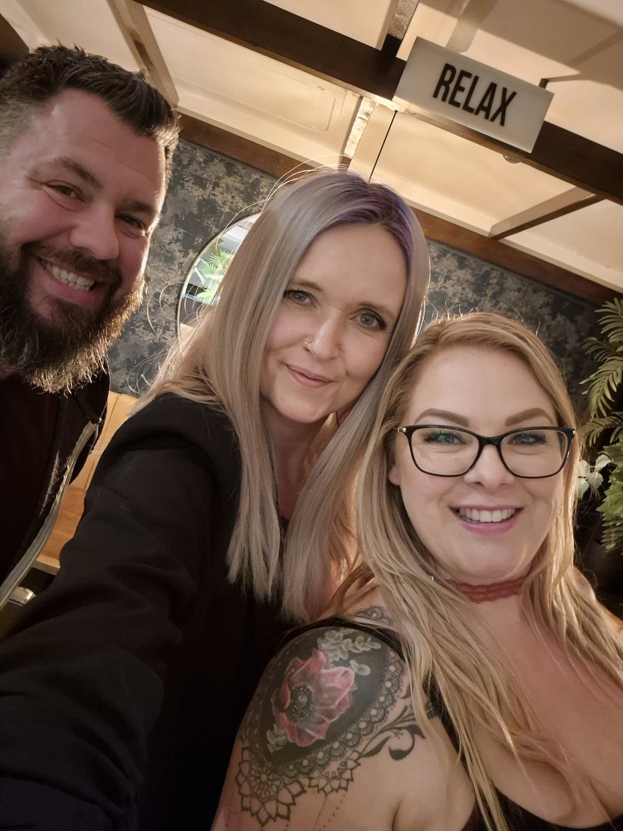 trixilix's tweet photo. So so good to catch up with Jay of @TheAllianceBlog and his awesome wife Michelle last night while they're on a tour of the UK. Wrestling is incredible for bringing people together 🤍 #NWAFam #NWAPowerrr https://t.co/hjRvzsVlH4