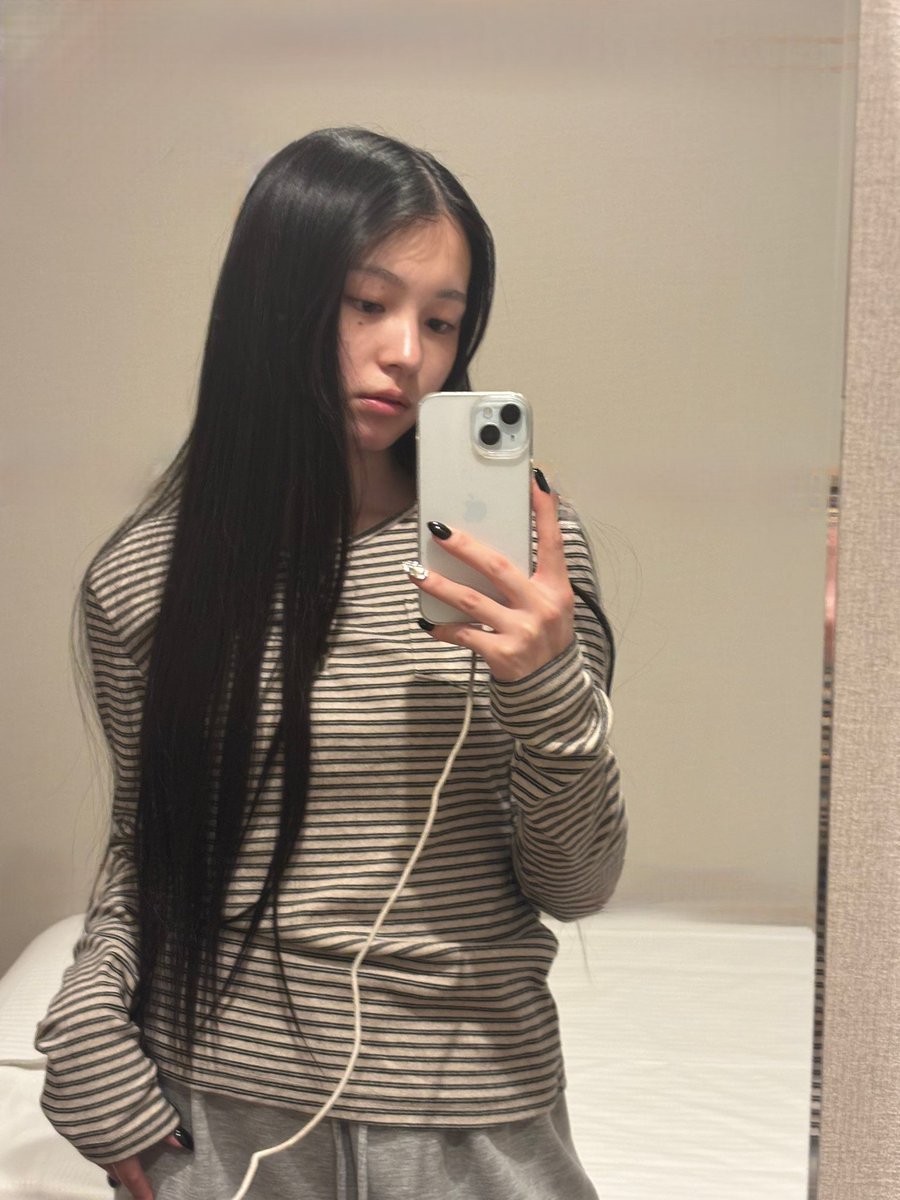 すっぴんだとさらに黒猫ちゃん🐈‍⬛ #きゃんちゅー