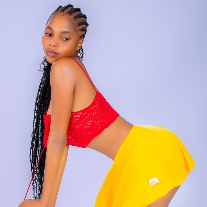 JKamdoli's tweet photo. #cutegirl today's post, please show some love. Feel free to dm❤️ https://t.co/6jZrXYsEBp