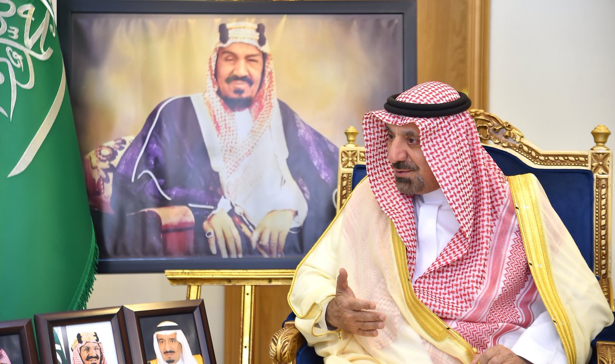 emara_najran's tweet photo. الأمير #جلوي_بن_عبدالعزيز يطلق برامج التواصل الاجتماعي لمدينة نجران الصحية. 
https://t.co/gO4CkEkaEM https://t.co/8sX3AkxEzF
