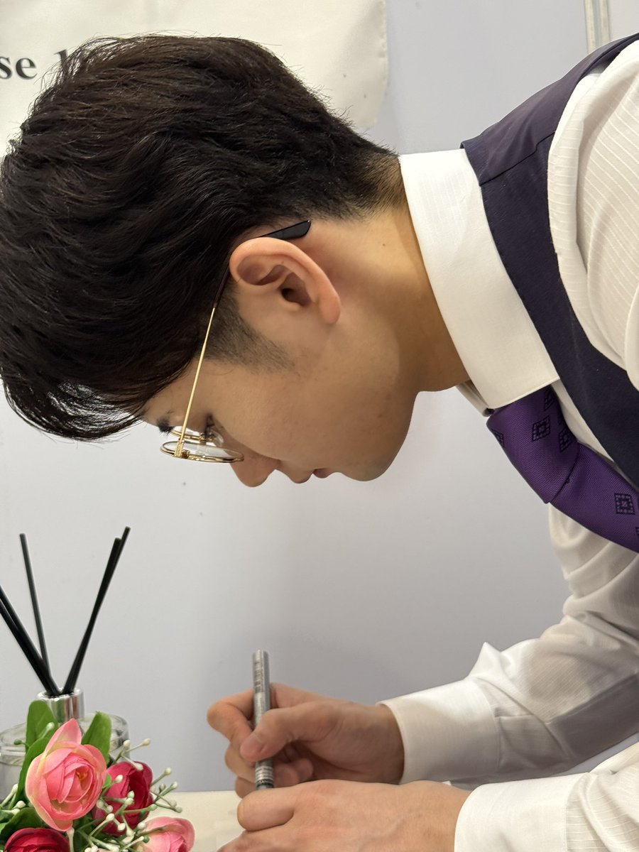 <a href="/koume_profile/">小梅の横顔bot</a> Fresh 横颜小梅！