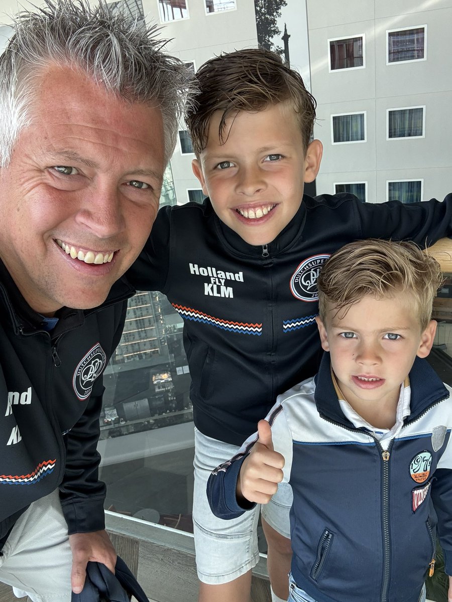 GunnerGribble's tweet photo. Great weekend @QPR with Oliver and James. https://t.co/5tAvSN5Ss6
