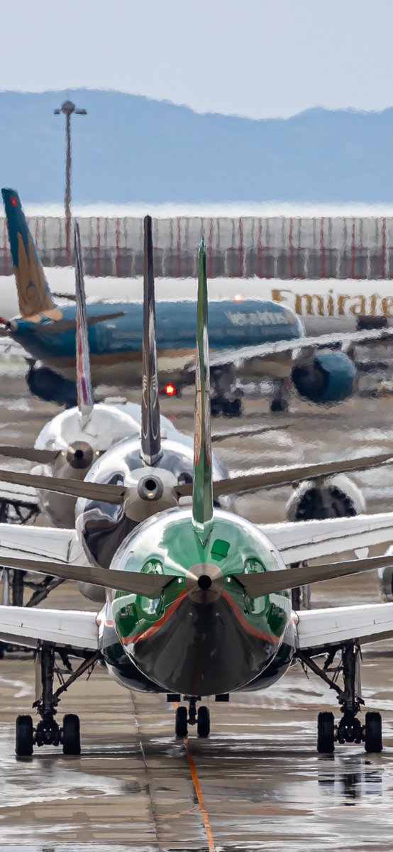 manatonairplane's tweet photo. 空港っていいよね https://t.co/vB6XORpd5G