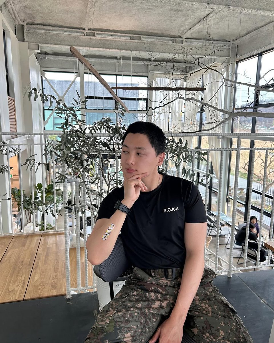 RIE_FR's tweet photo. [🫐] INSTAGRAM | 13.04.25

➠ 4 photos

[🎵: Wakey Wakey ㅡ LUCY]

« Ça fait déjà bizarre de prendre des photos 😅 »

🔗 : https://t.co/Z84aqOfzgX…

#RIE #OnlyOneOf #리에 #온리원오브 https://t.co/9zsdJ4FgmW