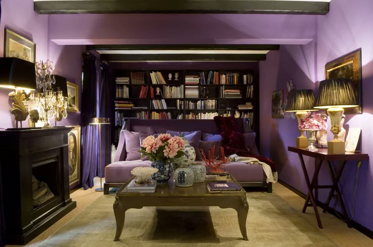 CleanLineSpaces's tweet image. Avoid these 7 common small room decorating mistakes: 1) Choosing poorly-proportioned furniture, 2) Forgetting multifunctional pieces, 3) Overdecorating, 4) Underutilizing vertical space, 5) Neglecting lighting, 6) Using a too-dark color palette, 7) Avoiding color and pattern.