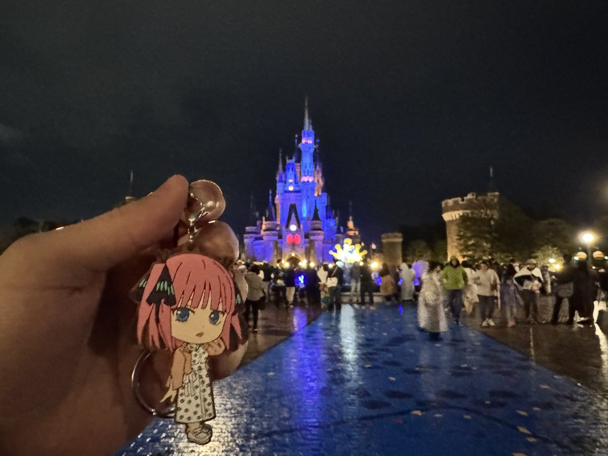 yoyo078Y's tweet photo. 今日は二乃とデートに行きました😊

雨ディズニー最高！乗り放題で久しぶりのランド楽しかった！！ https://t.co/5qKm8BJMxR