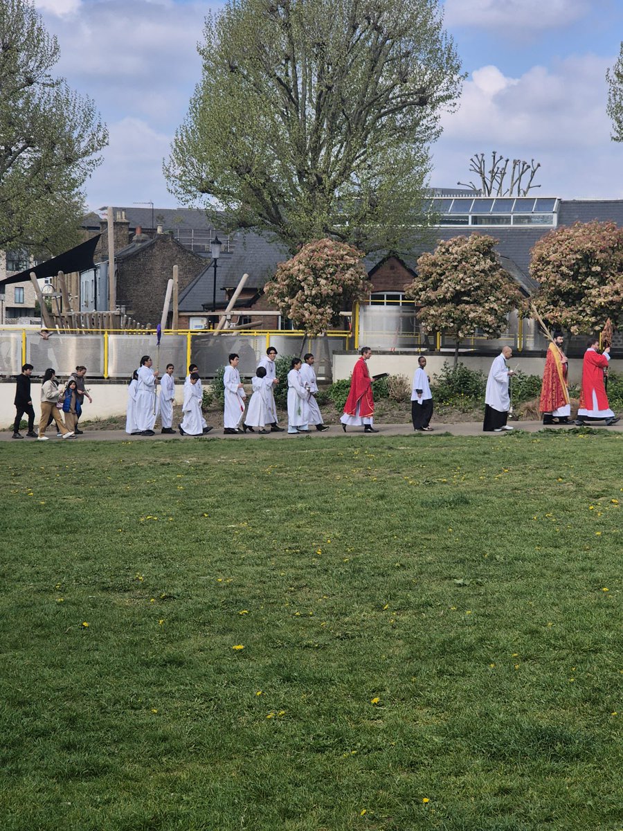 St Thomas' Church ✞ tweet media