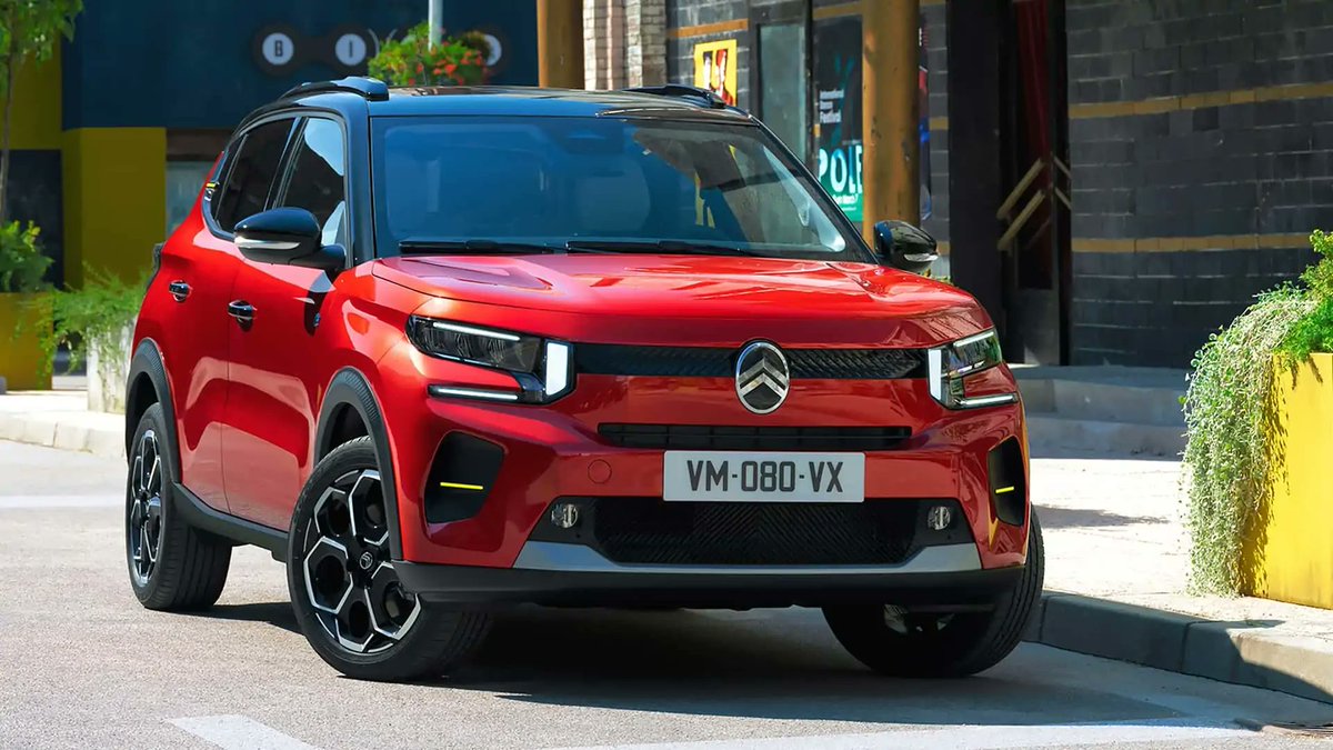 AleciaSA's tweet photo. @CitroenSA when will this C3 model be coming to South Africa? https://t.co/Fw4ZX2ip4a
