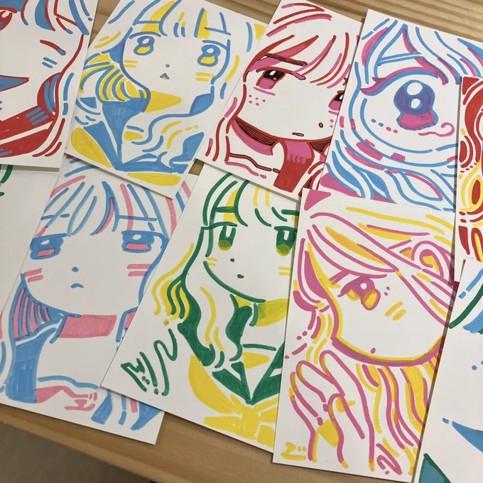 えびせんです心地良い線とかわいいおんなのこを描いています。アナログではボールペン、デジタルではProcreateを主に使用しています。\\ただいまご依頼募集中です!//DMやメール、またはHPのフォームからお気軽にお問い合わせくださいよろしくお願いします! 