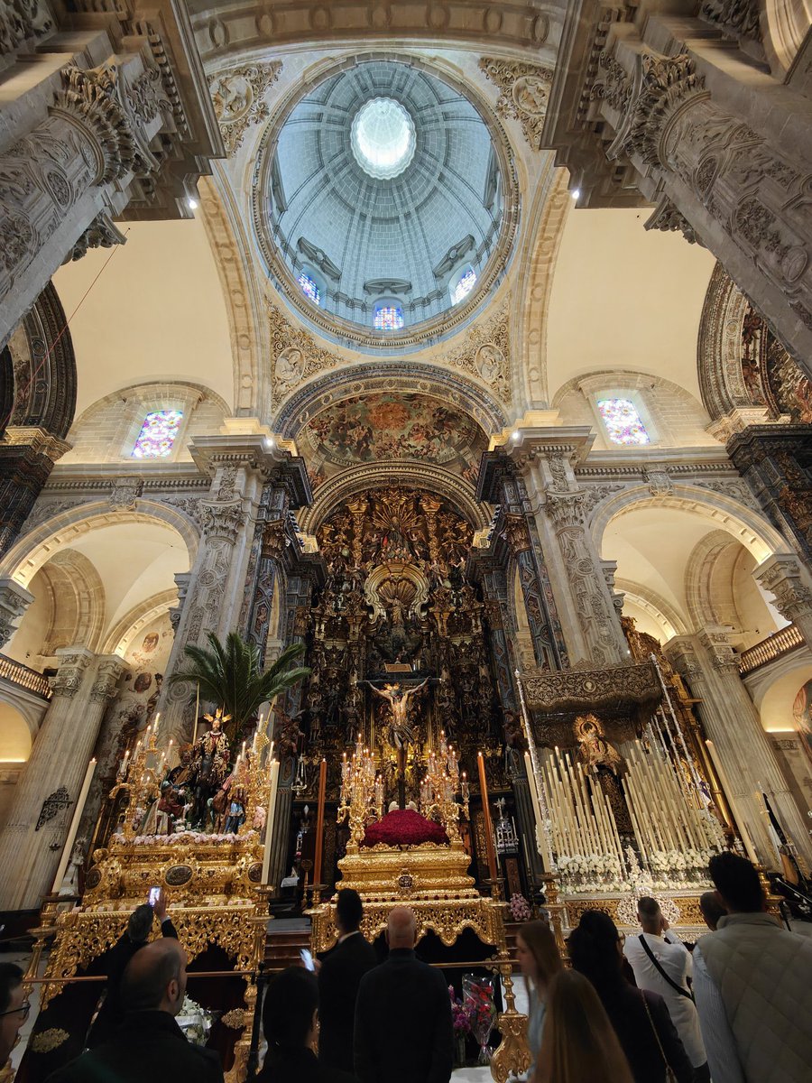 La Borriquita saldrá esta noche con el cortejo del Amor.