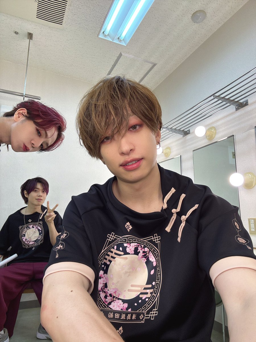 sen_sen_sen_sen's tweet photo. 浦島坂田船 春ツアー 2025 月-ゆえ-

佐賀公演！

佐賀市文化会館🎉

まだまだ良くなる！まだまだ良くなる！

今日は最高やった！

ありがとう！ https://t.co/HK5hXZtldp