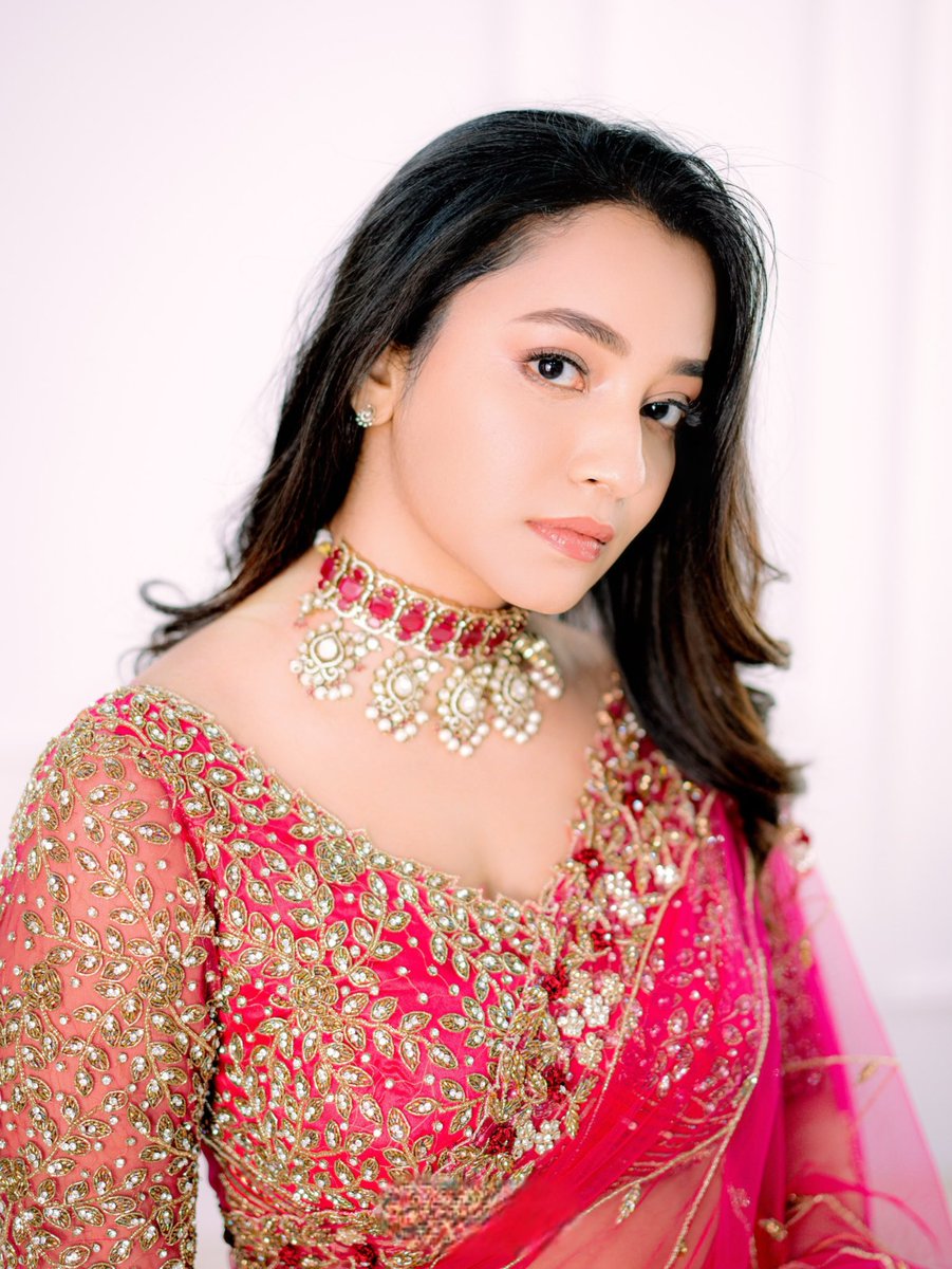 Radiant in #pink 💓

#abarnathi #sundayvibes