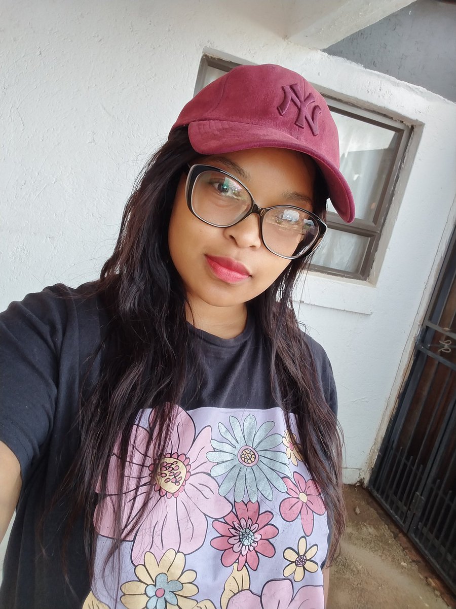 SimplyNon's tweet photo. @___Mthembu https://t.co/SbWp9cxjNg
