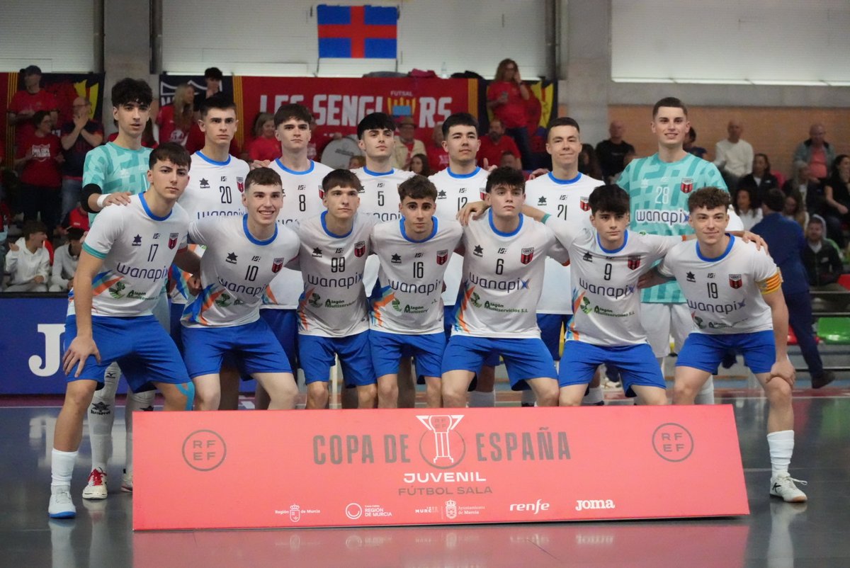 WanapixSala10's tweet photo. CRÓNICA | Wanapix Alagón Multiservicios, subcampeón de la Copa de España Juvenil

Caemos 5-3 ante @Futsal_Mataro, a quienes felicitamos por su torneo 

Nos vamos con la cabeza alta y orgullosos de los nuestros, que lo dieron todo hasta el final 💙

➡️ https://t.co/SxqxOzHHIK https://t.co/ex5mJX1YP7