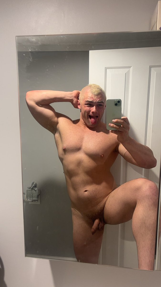 blondausmuscle's tweet photo. #himbo #dumb #man #boy #gay #muscle #muscular #muscleboy https://t.co/ESpOUx7eXE
