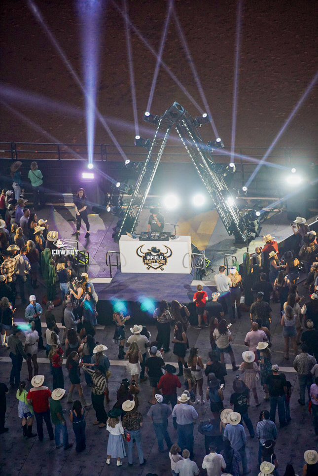 DJMalskiLA's tweet photo. Honored to DJ at @TheAmericanTR 🤠
#PurposeChasing https://t.co/75raM1pXyB