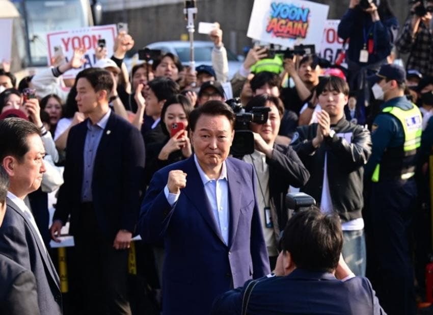 iloveholykorea's tweet photo. #ResetKoreaYoonAgain
자유대한민국 윤석열대통령 https://t.co/thF6I8kVTN