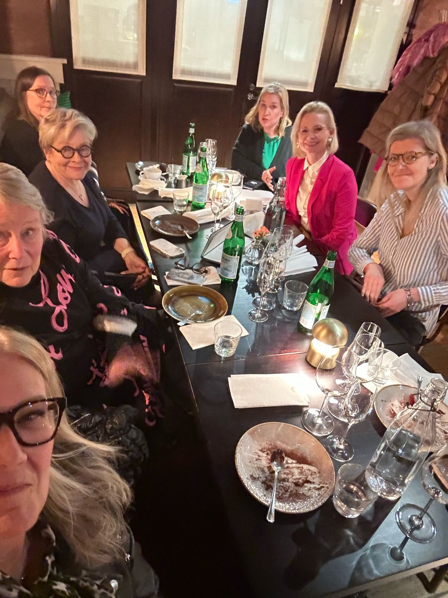 Syöpäklinikan Tukijat ry:n vuosikokous kutsuttiin koolle 9.4.2025 Lahjoita - Syöpäklinikan Tukijat ry