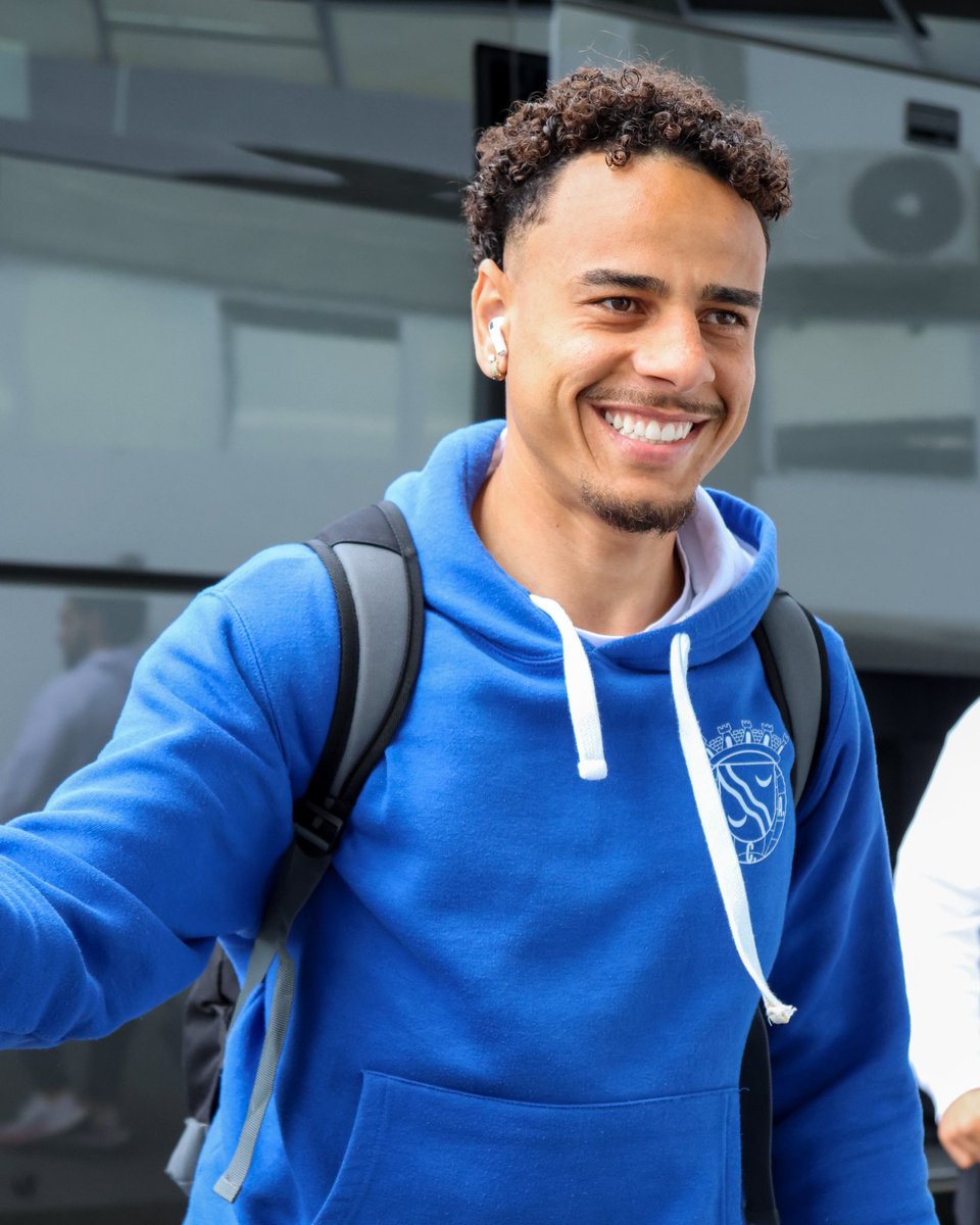 FCAlverca's tweet photo. 𝙏𝙝𝙚 𝘼𝙧𝙧𝙞𝙫𝙖𝙡 🛬
#FCVFCA
#VoaAlverca https://t.co/8sQshCgOKw