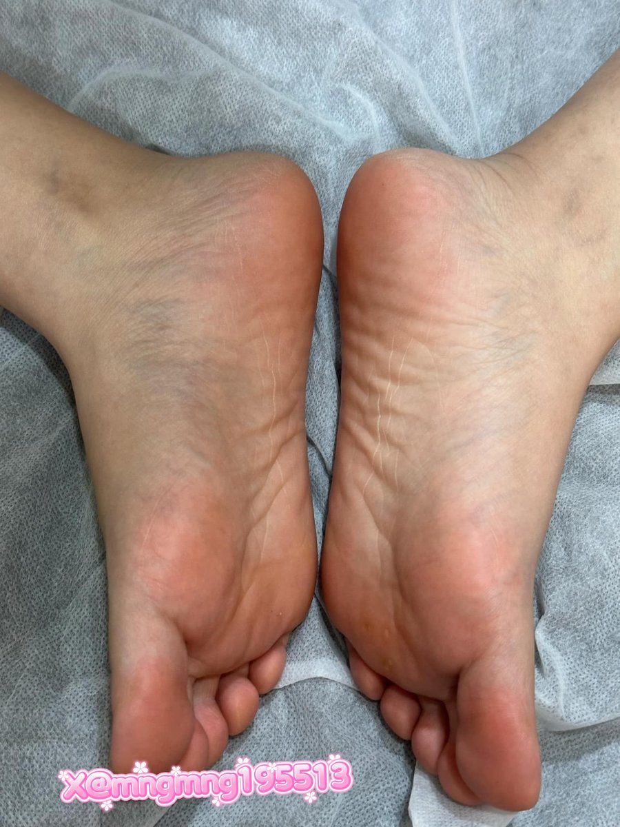 我懷疑腳才是我的主體😂
#龍筋 #前列腺 #按摩舒壓 #調教 #戀足 #女王 #占卜 #塔羅 #足癖 https://t.co/oV3dexFQTQ