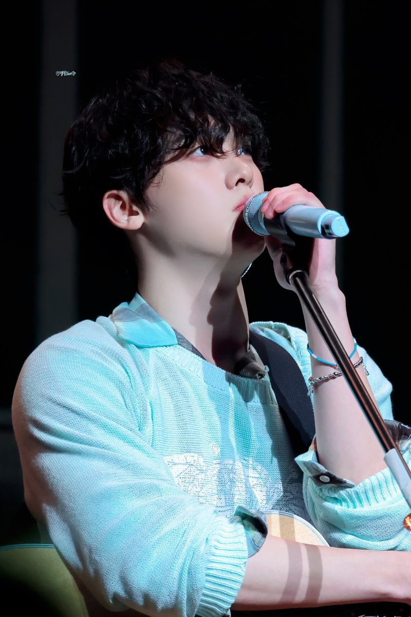 ddanamel's tweet photo. 250409 월욜 좀 안오면 안되나..🥺

#윤산하 #산하 #YOONSANHA #ユンサナ 
#아스트로 #ASTRO @offclASTRO https://t.co/ZoaaFU67s5