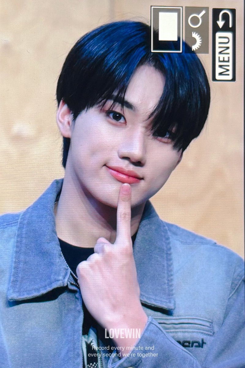 LOVEWIN_ES's tweet photo. 250413 바부 
#이스트샤인 #루민 #EASTSHINE #LUMIN #ルミン https://t.co/5a5hNYQYfn