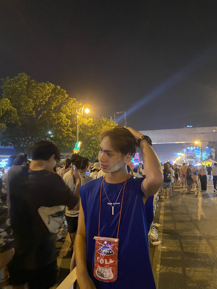 diw2247's tweet photo. ปะแป้งได้ หอมก็ได้ แถวบายฟรี🤭 #ขอนแก่นในเมือง #ขอนเเก่น #ถนนข้าวเหนียว https://t.co/VyvfX0MkH5