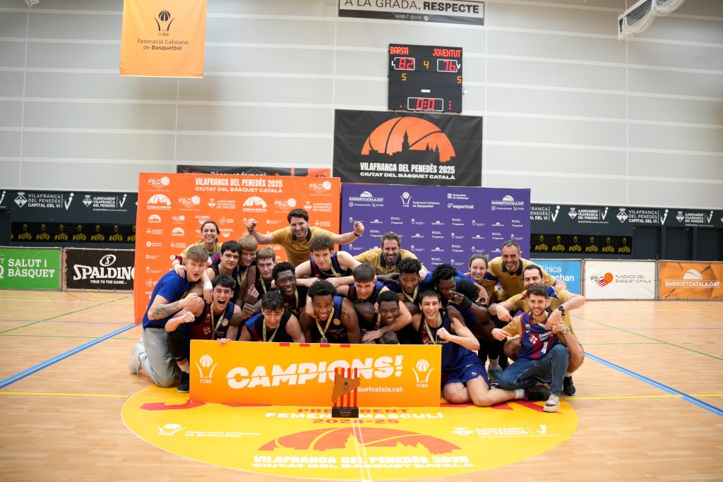 FCBQ (@fcbq) on Twitter photo 🏆 El <a href="/FCBbasket/">Barça Basket</a> es proclama CAMPIÓ de Catalunya #JúniorBQ🏀 Masculí Preferent a Vilafranca del Penedès en superar la <a href="/Penya1930/">Club Joventut Badalona</a> per 82-76. Amb aquesta victòria, els blaugrana revaliden el títol. Felicitats!
➡️ basquetcatala.cat/noticies/11228
📸 flic.kr/s/aHBqjC8AXF (<a href="/VilafrancaAj/">Ajuntament de Vilafranca del Penedès</a>) 🏆 El <a href="/FCBbasket/">Barça Basket</a> es proclama CAMPIÓ de Catalunya #JúniorBQ🏀 Masculí Preferent a Vilafranca del Penedès en superar la <a href="/Penya1930/">Club Joventut Badalona</a> per 82-76. Amb aquesta victòria, els blaugrana revaliden el títol. Felicitats!
➡️ basquetcatala.cat/noticies/11228
📸 flic.kr/s/aHBqjC8AXF (<a href="/VilafrancaAj/">Ajuntament de Vilafranca del Penedès</a>)