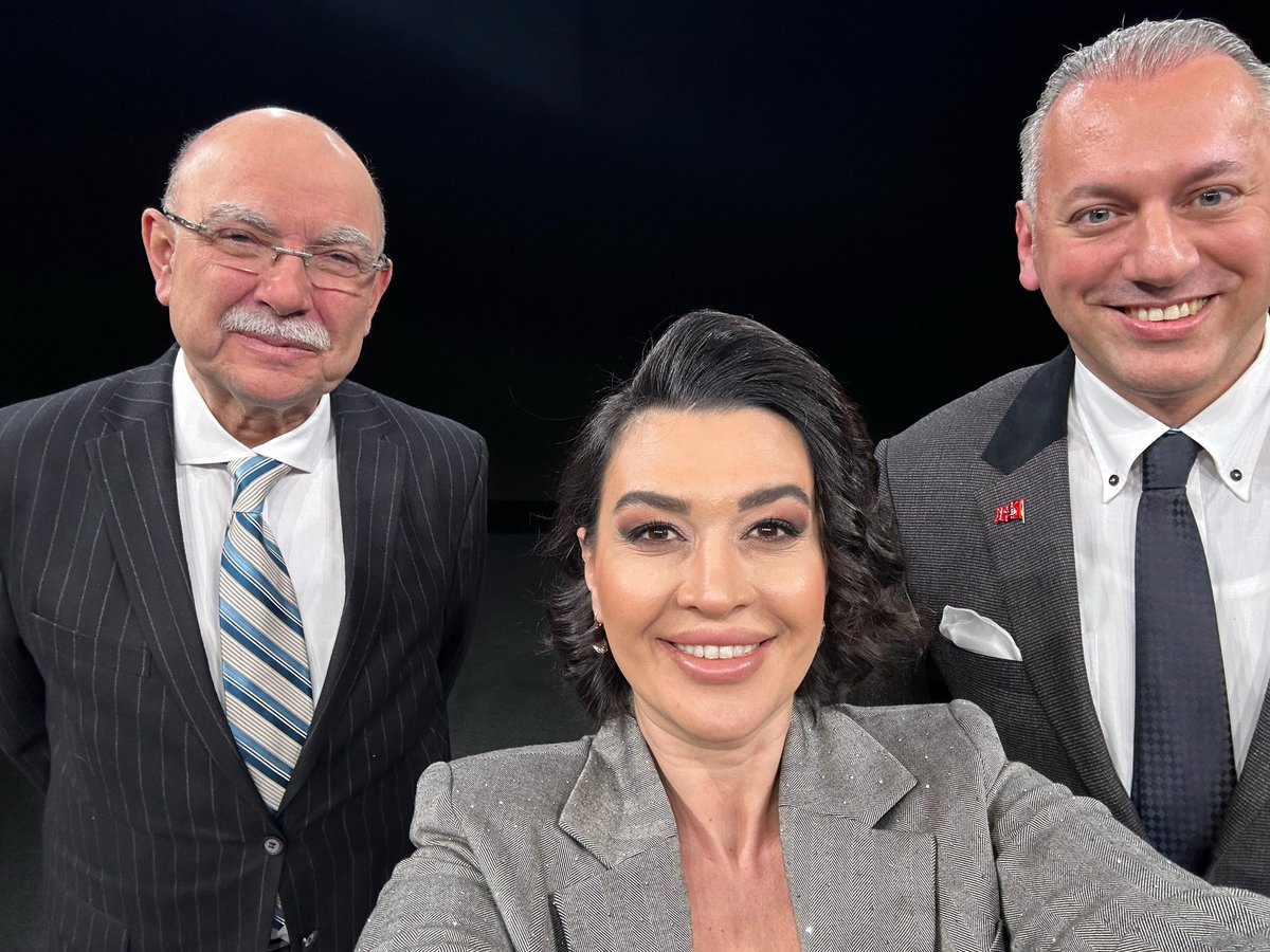 Dr. M.Çağrı GÜNDOĞDU (@drcagrigundogdu) on Twitter photo Saatçilik Vakfı Başkanımız Sn. Hayrettin Akpınar ile birlikte
<a href="/yirmidorttv/">24 TV</a>’de canlı yayınlanan Sn. <a href="/OzgenurReyhan/">Dr. Özgenur Reyhan Güler</a>’ın AN ve ZAMAN isimli programına konuk olarak saatin tarihi serüvenini konuştuk.
youtu.be/4Qje52C4Dgo?si…
<a href="/istinyeunivedu/">İstinye Üniversitesi</a> <a href="/itohaber1885/">İstanbul Ticaret Gazetesi</a> <a href="/itokurumsal/">İstanbul Ticaret Odası (İTO)</a> <a href="/TUSAD_Dernek/">TÜSAD</a> Saatçilik Vakfı Başkanımız Sn. Hayrettin Akpınar ile birlikte
<a href="/yirmidorttv/">24 TV</a>’de canlı yayınlanan Sn. <a href="/OzgenurReyhan/">Dr. Özgenur Reyhan Güler</a>’ın AN ve ZAMAN isimli programına konuk olarak saatin tarihi serüvenini konuştuk.
youtu.be/4Qje52C4Dgo?si…
<a href="/istinyeunivedu/">İstinye Üniversitesi</a> <a href="/itohaber1885/">İstanbul Ticaret Gazetesi</a> <a href="/itokurumsal/">İstanbul Ticaret Odası (İTO)</a> <a href="/TUSAD_Dernek/">TÜSAD</a>
