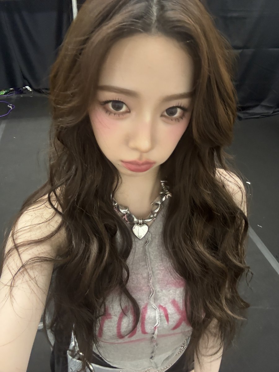 sunshine_080507's tweet image. KARINA 🫠🫠