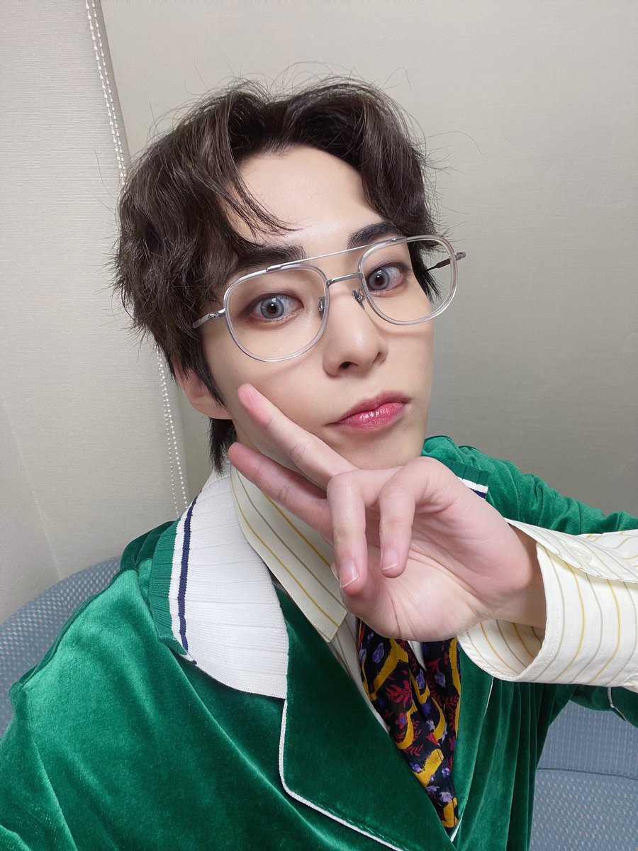 XIUMIN_INB100's tweet photo. 2025 XIUMIN FAN CONCERT 
< 𝐗 𝐓𝐢𝐦𝐞𝐬 ( ) > 𝐢𝐧 𝐎𝐒𝐀𝐊𝐀 

일본 팬 콘서트 오사카까지 완료🎤✌️
아쉽지만 우린 다음에 또 만나요🥺💦
XIUちゃんもEXO-Lめっちゃ好きやねん❤️‍🔥

#시우민 #XIUMIN #Xtimes 
#XtimesAsiaTour #XtimesOSAKA https://t.co/I6zNTPQT65