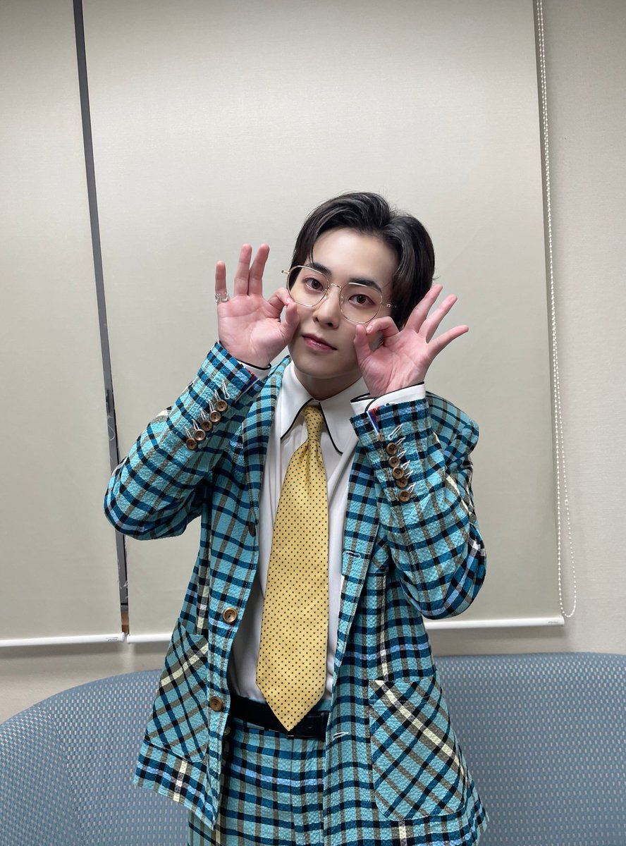XIUMIN_INB100's tweet photo. 2025 XIUMIN FAN CONCERT 
< 𝐗 𝐓𝐢𝐦𝐞𝐬 ( ) > 𝐢𝐧 𝐎𝐒𝐀𝐊𝐀 

일본 팬 콘서트 오사카까지 완료🎤✌️
아쉽지만 우린 다음에 또 만나요🥺💦
XIUちゃんもEXO-Lめっちゃ好きやねん❤️‍🔥

#시우민 #XIUMIN #Xtimes 
#XtimesAsiaTour #XtimesOSAKA https://t.co/I6zNTPQT65