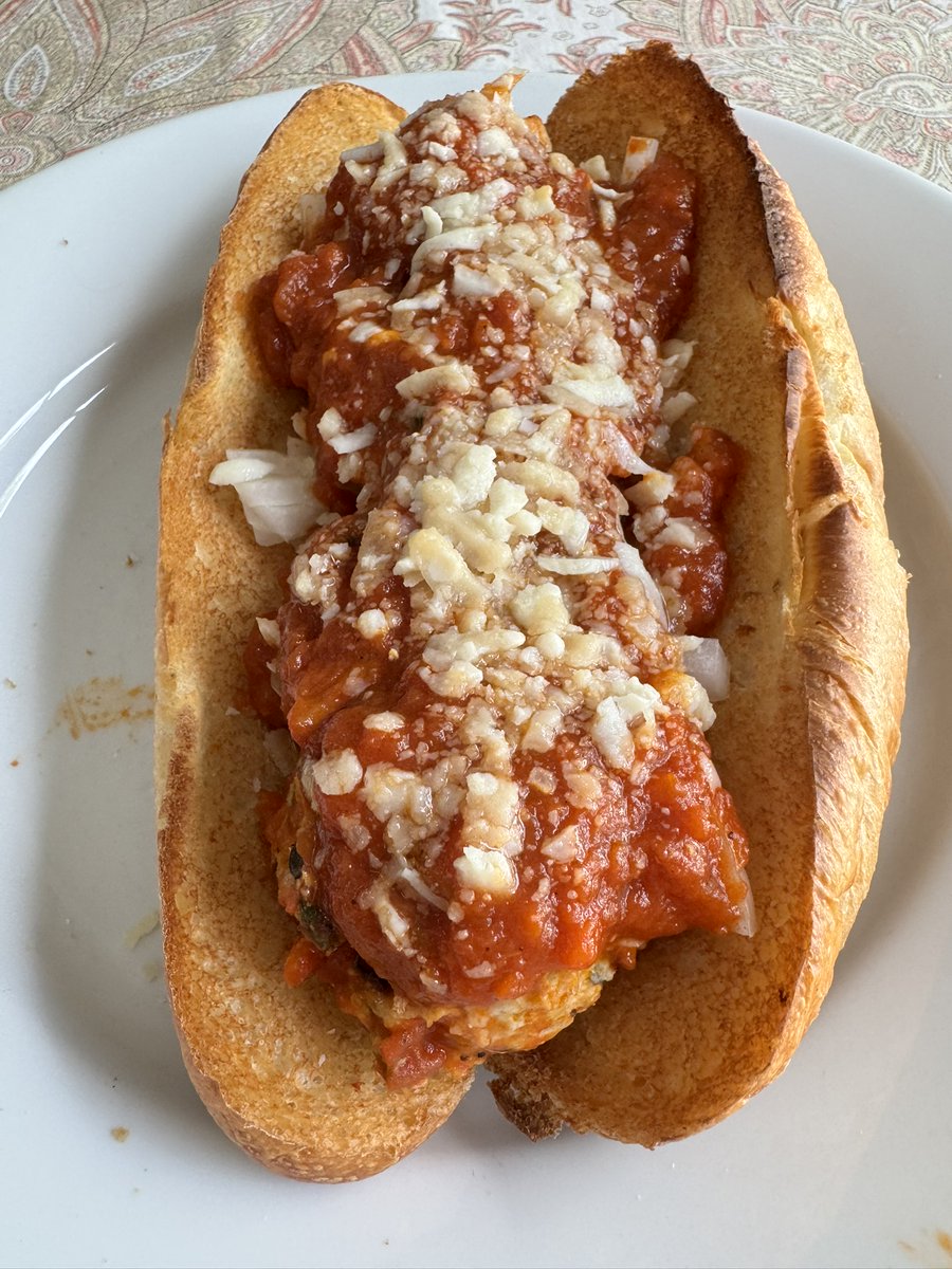 RobinWa89951797's tweet image. Easy Italian Sausage &amp;amp; Ricotta Meatballs – Juicy, Flavorful &amp;amp; Perfect for Meal Prep! robinandwillow.com/2025/04/13/eas…   
#meatballsub #meatballs #Italianfood
