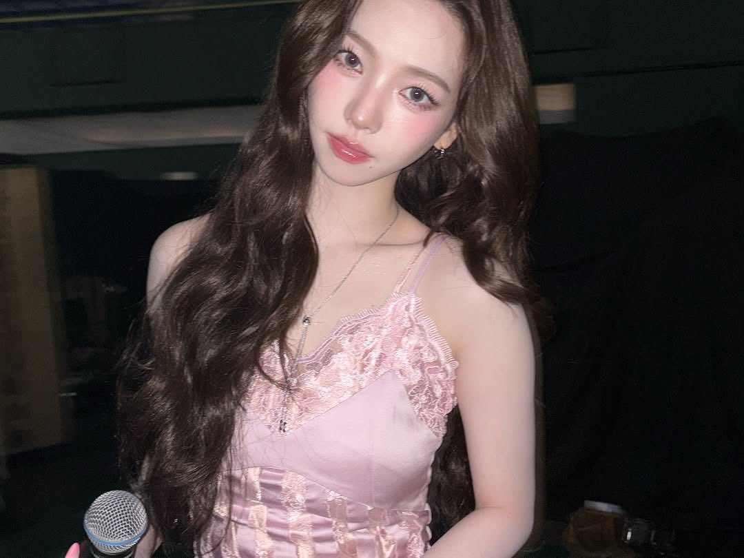 karinaspics's tweet photo. katarinabluu instagram update https://t.co/oitf3MZuZ2