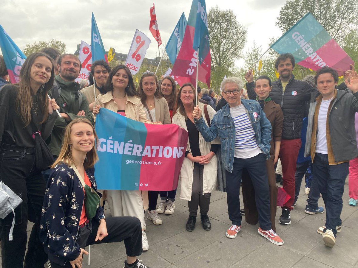 Ne laissons pas l’extrême droite faire sa loi ! 

Nous étions hier mobilisé·es avec <a href="/LesJeunesG/">Les Jeunes Génération·s</a> et <a href="/generations_75_/">Génération•s Paris</a> place de la République à l’appel de nombreuses associations et syndicats. 

Il n’y a pas de démocratie sans État de droit.