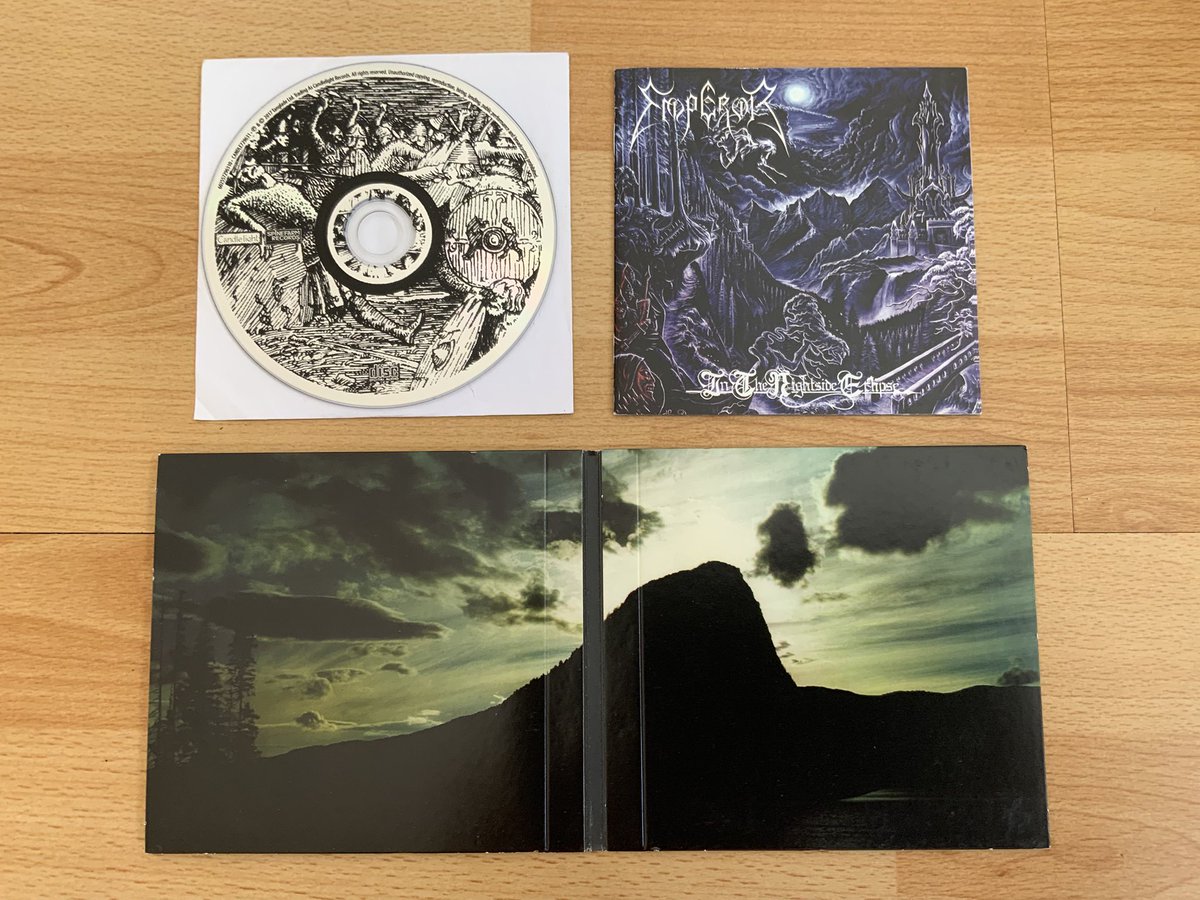 AMusikblog15440's tweet photo. Emperor - In the Nightside Eclipse (1994)

#emperor #blackmetal #heavymetal #heavymetalcollection #cd #cdcollection #cdcollector https://t.co/3aSnWZGLeF