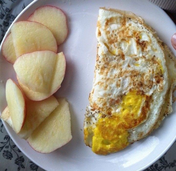 Nida1280's tweet image. "Set realistic goals, and celebrate every milestone. #GoalGetter #FitnessSuccess"