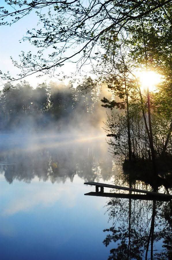 Sanmasınlar yıkıldık, sanmasınlar çöktük.

Bir başka bahar için sadece yaprak döktük..

Mesnevi, Mevlana Celaleddin-i Rumi #Pazar