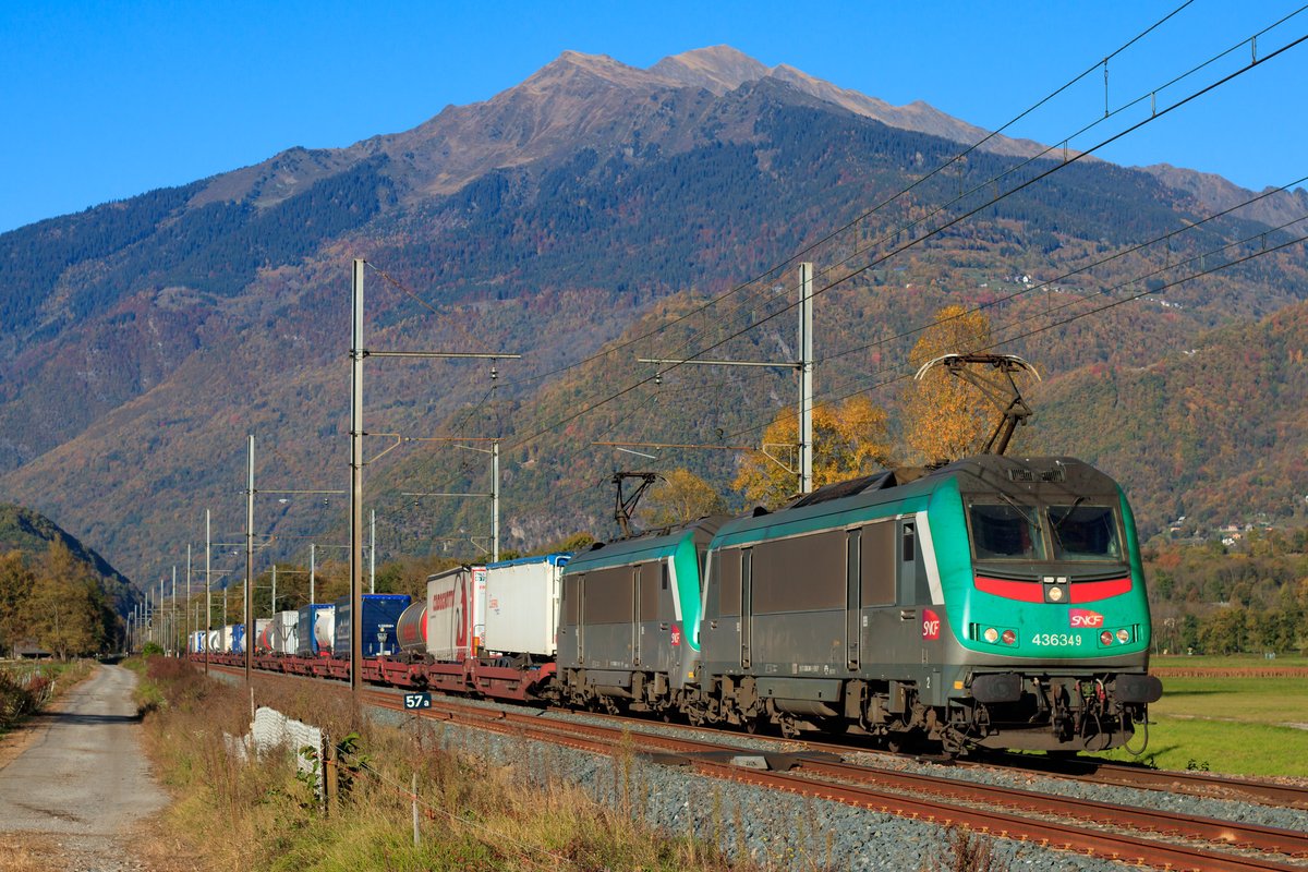 VueSurLeRail's tweet photo. La Maurienne à certes réouverte, mais grand absente de cette reprise : l'Autoroute Ferroviaire Alpine. Vraiment triste... https://t.co/RrL4VOfY1Y