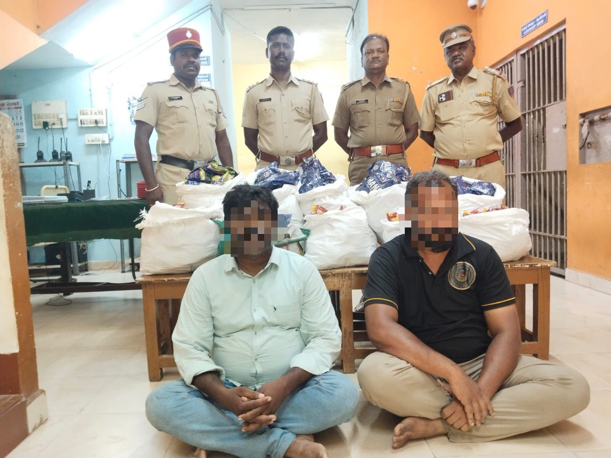 PuducheryPolice's tweet photo. 🚨💥 BIG BUST! 🚫 

D'Nagar Police seize 6628 packets of illegal tobacco worth ₹1.5 lakh! 💸 2 arrested! 👮‍♂️👊 Strong action against tobacco smuggling! #TobaccoControl #LawEnforcement #JusticeServed 
#BharatiyaNyayaSanhita https://t.co/iOTz6SuIAi