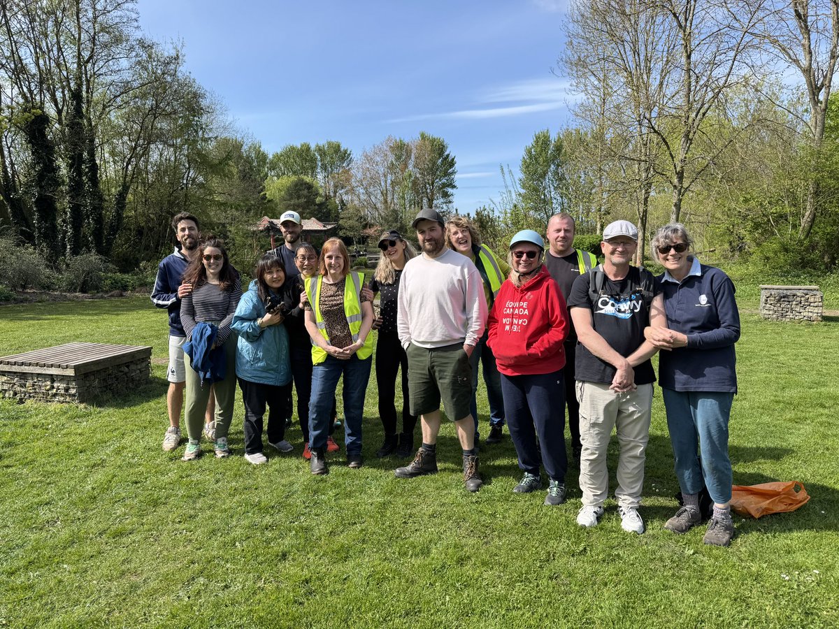 Thanks to Nad, Lucy, Chi,Ross, Aster, Liss, Jeff, Val,Gerrilyn, Jordan, David, Bridget, Steve, Steve M and Fionnuala for weeding, edging paths, mulching, planting and litter-picking this morning. #FestivalGardens <a href="/lpoolcouncil/">Liverpool City Council</a> <a href="/LpoolCityRegion/">Liverpool City Region</a> <a href="/lpool_LSSL/">Liverpool Streetscene Services Ltd</a>