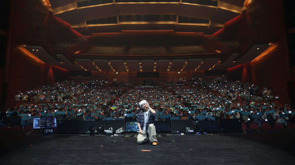 XIUMIN_INB100's tweet photo. 2025 XIUMIN FAN CONCERT 
< 𝐗 𝐓𝐢𝐦𝐞𝐬 ( ) > 𝐢𝐧 𝐎𝐒𝐀𝐊𝐀 

📸🎶

#시우민 #XIUMIN #Xtimes 
#XtimesAsiaTour #XtimesOSAKA https://t.co/gaRVHfscIj