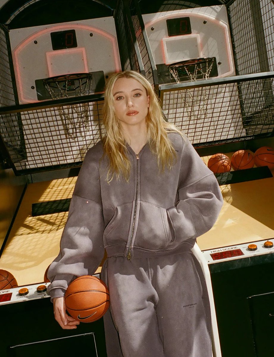 “masculine, feminine, crop tops, baggy clothes. I don’t want to put myself in a box” tell ‘em paige