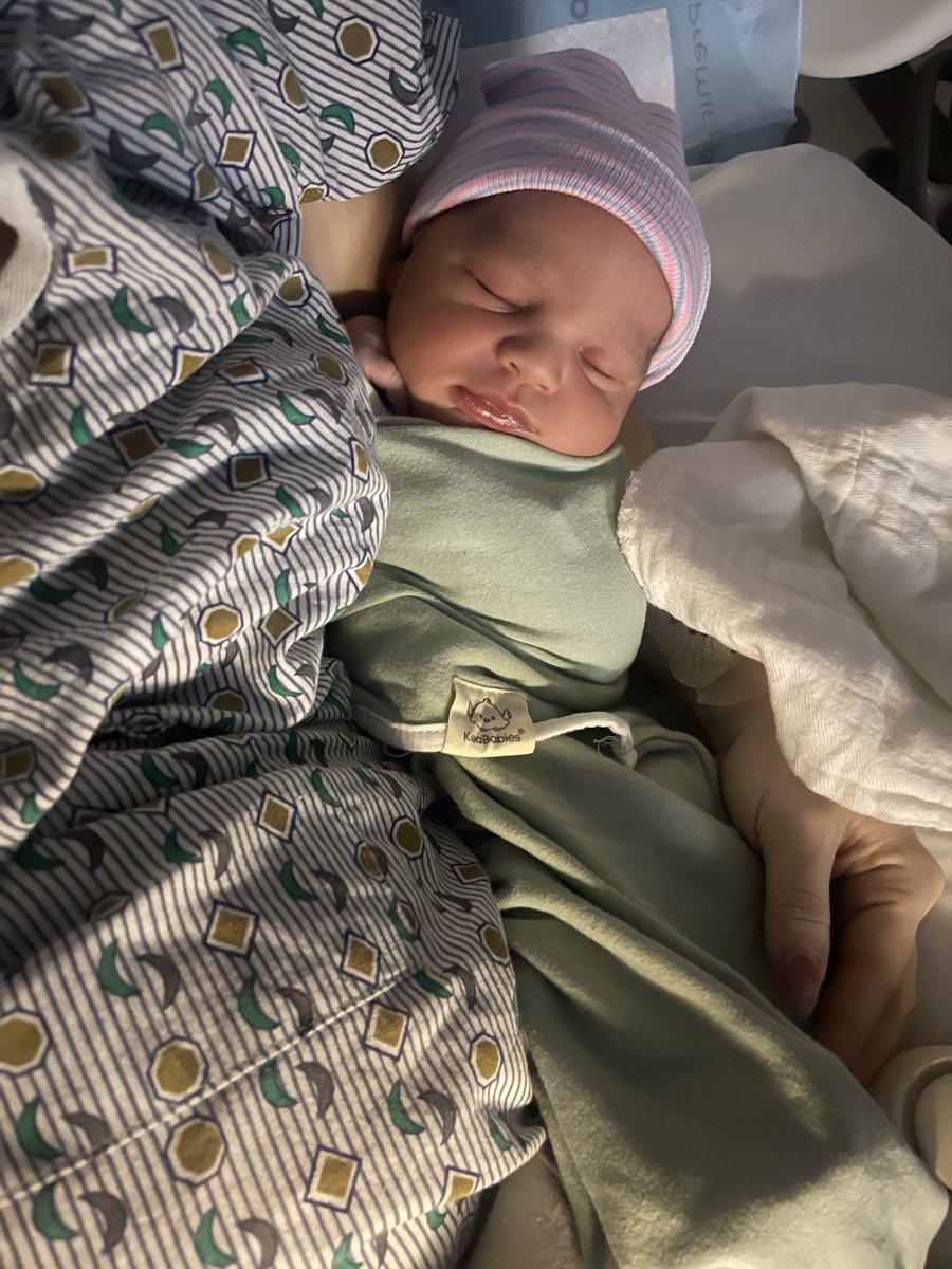 CoachD_Sanders's tweet photo. Welcome to this crazy world little man! Dominique Sanders Jr was born Friday night! 7 lbs, 13 oz! 💙💙 https://t.co/HtKMqLFToC