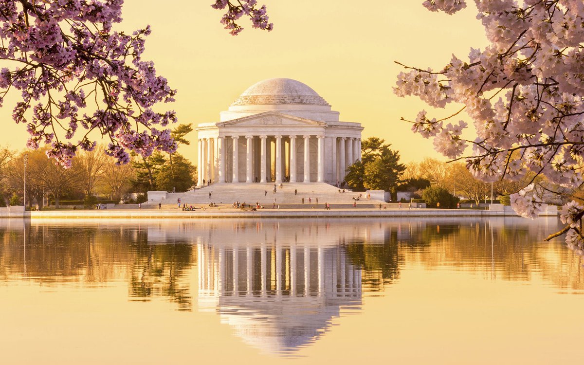 CapitolHistory's tweet image. #OTD in history 1743, #ThomasJefferson was born. He was our 1st SOS, 2nd VP, and 3rd #POTUS. But for all his contributions to the #USA, he is most celebrated for the passage he wrote in the summer of 1776: “We hold these truths to be self-evident, that all men are created equal."
