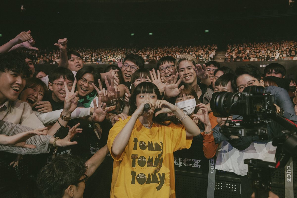 RAKUZINE's tweet photo. ✨LIVE REPORT✨
愛繆 あいみょん Aimyon 邀萬名樂迷入住海豚公寓，暢談心事、歡樂開趴，台北演唱會首日報導

記事全文 https://t.co/DfbdyTwT40

@aimyonGtter #あいみょん https://t.co/lAAU617Cxd